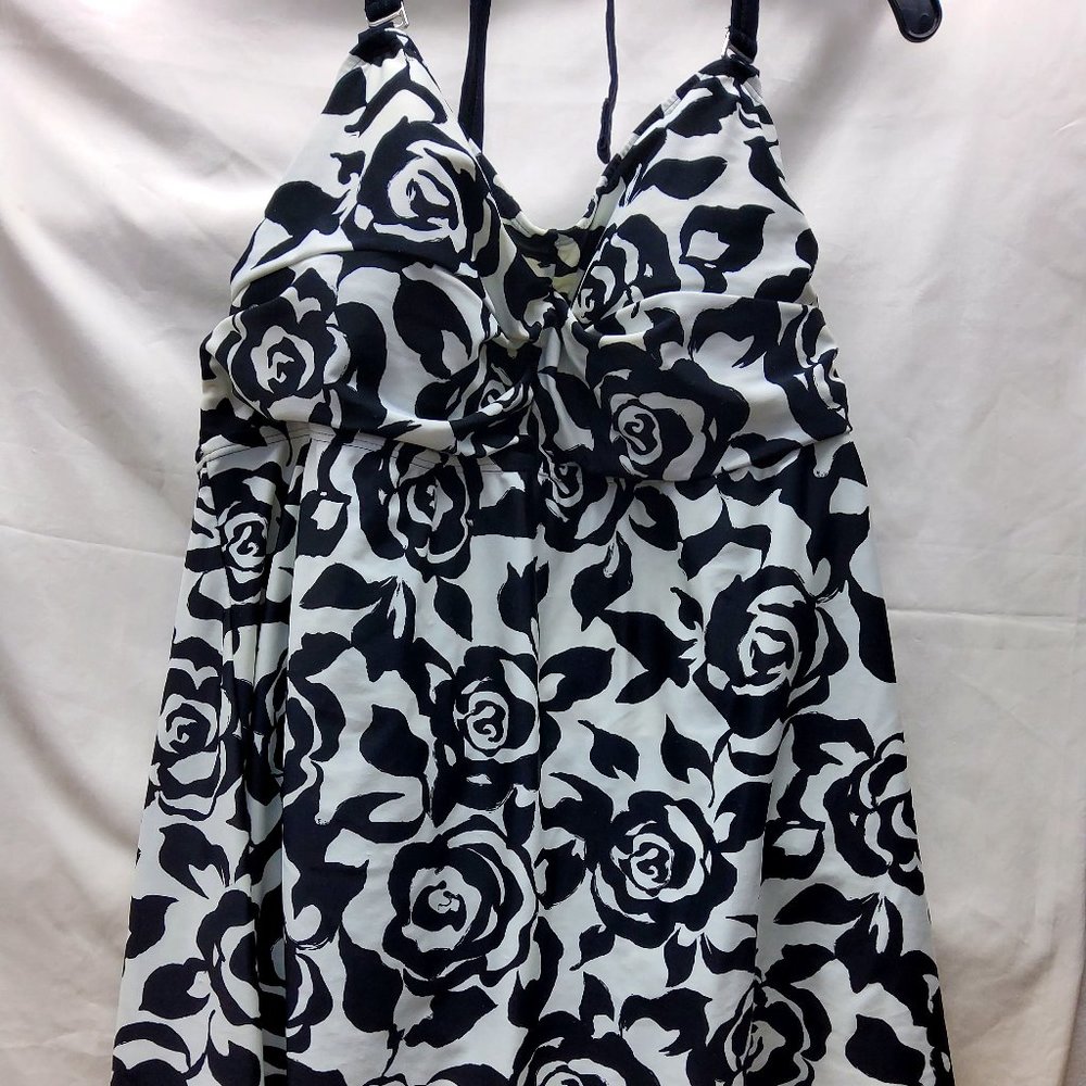 Sonoma Life & Style Swim Suit 22W One Piece for Women Black & white